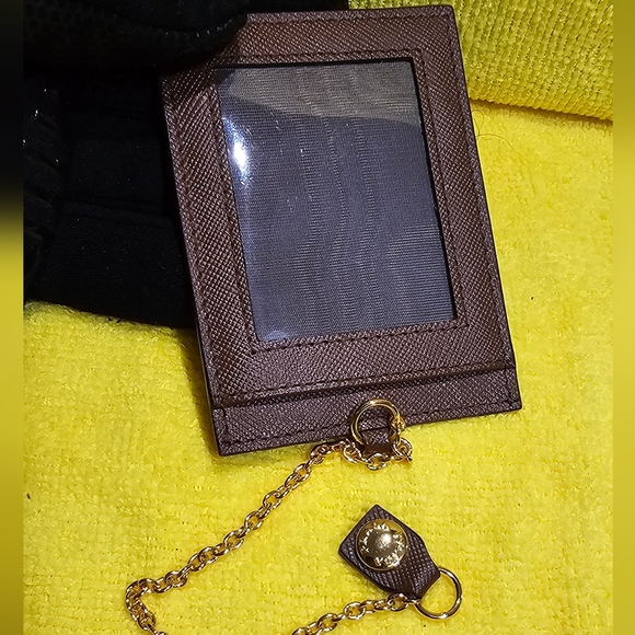 PRADA SAFFIANO CARD/ID WALLET - Picture 3 of 8